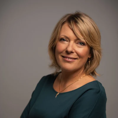 Dr. Réka Bikfalvi