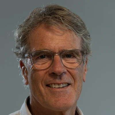 Prof. Dr. Reinhard Stelter
